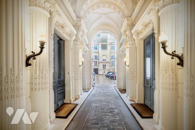 Appartement 96m² — Paris 8e Arrondissement