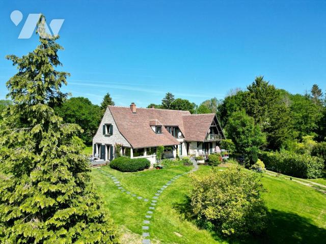 Vente - Maison / villa - AVILLY ST LEONARD - 256 m² - 9 pièces - 60072-618