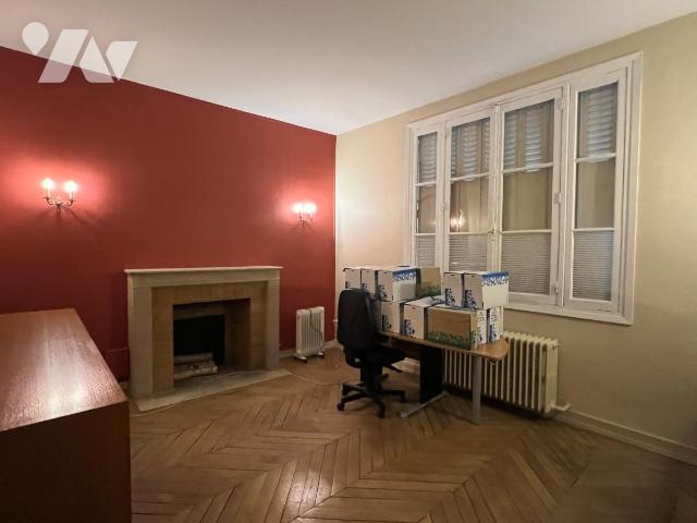 Maison 8 pièces 250 m² · à Senlis · 250 m² · 510 000 €