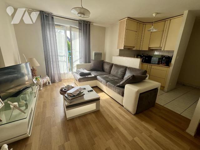 Appartement 2 pièces 44 m² · à Senlis · 44 m² · 870 €