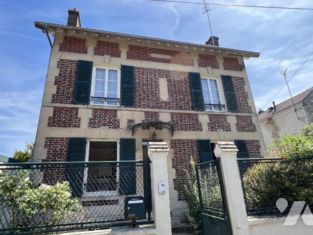 Maison 95m² — Orry-la-Ville