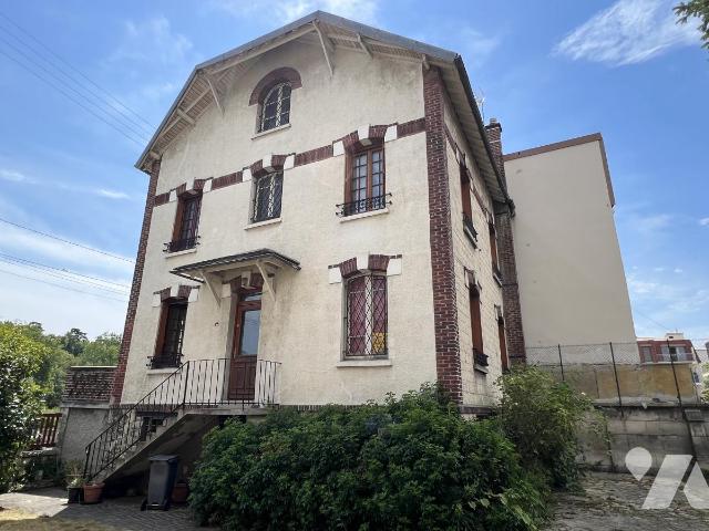 Maison 7 pièces 141 m² · à Creil · 141 m² · 280 000 €