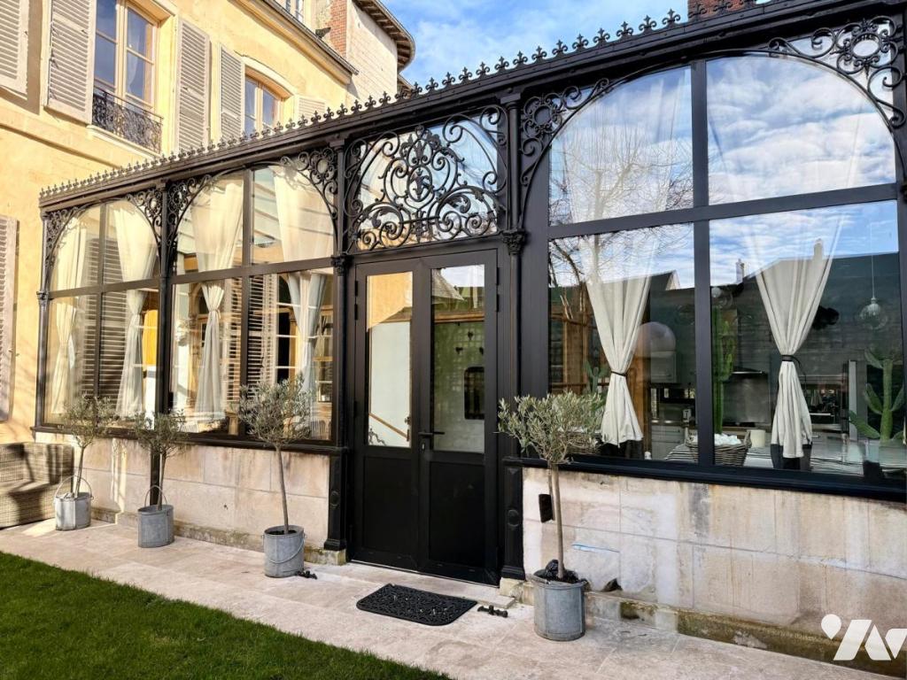 Maison 8 pièces 246 m² · à Senlis · 246 m² · 950 000 €