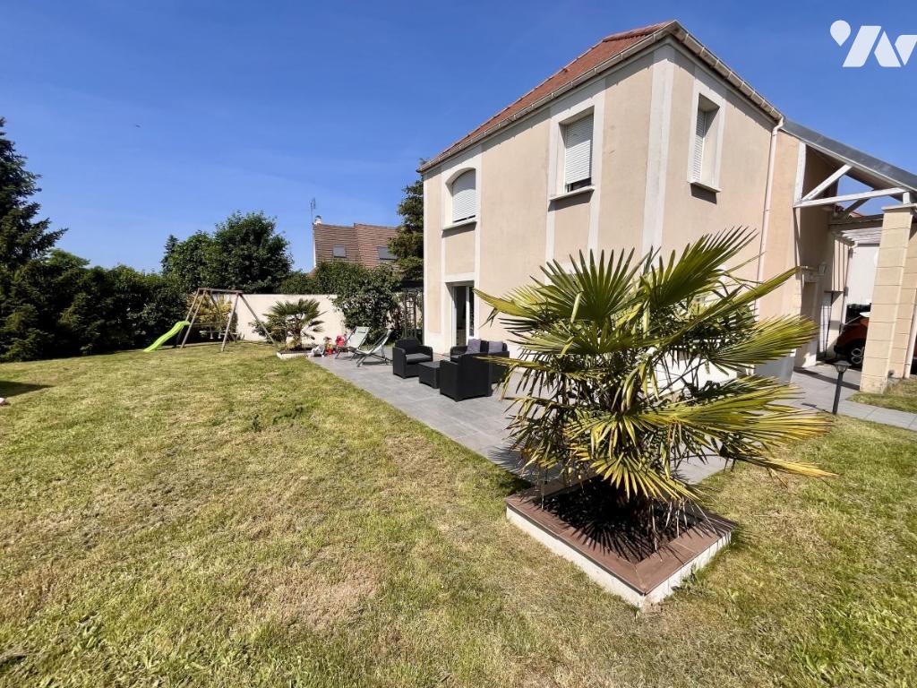 Maison 6 pièces 100 m² · à Saint-Maximin · 100 m² · 295 000 €