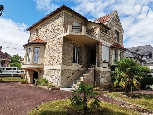 Maison 7 pièces 150 m² · à Bagnoles de l'Orne Normandie · 150 m² · 300 000 €