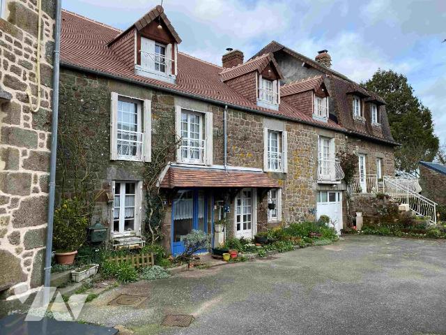 Maison 7 pièces 145 m² · à Monts d'Andaine · 145 m² · 140 000 €