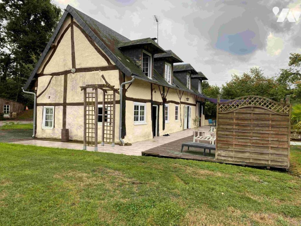 Maison 6 pièces 110 m² · à Lignou · 110 m² · 140 000 €