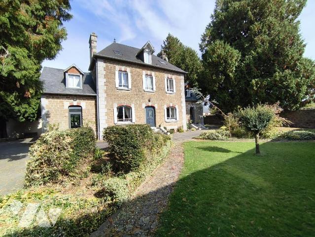 Maison 9 pièces 207 m² · à Saint-Fraimbault · 207 m² · 220 500 €
