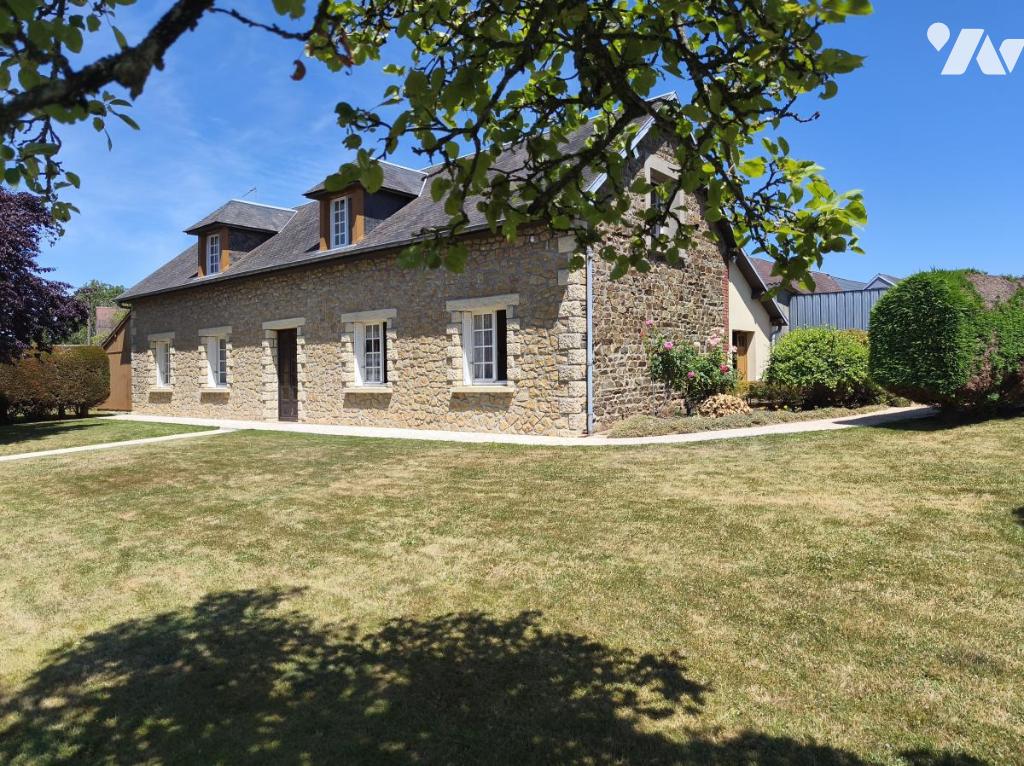 Maison 5 pièces 148 m² · à Saint-Clair-de-Halouze · 148 m² · 130 000 €