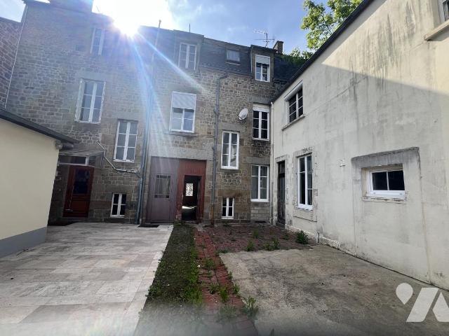 Immeuble 160 m² · à Ferté Macé · 160 m² · 64 000 €