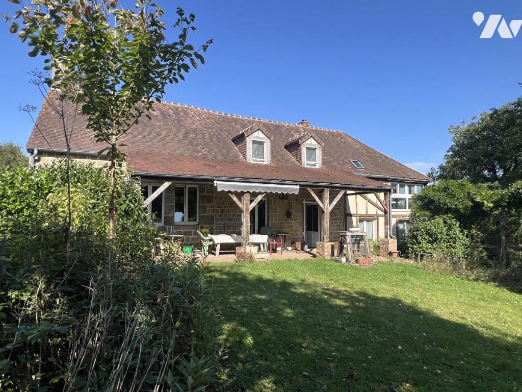 Maison 5 pièces 125 m² · à Saint-Martin-l'Aiguillon · 125 m² · 241 000 €