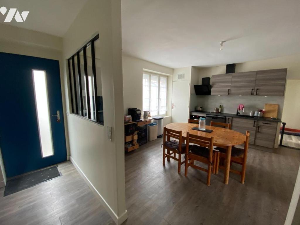 Maison 6 pièces 131 m² · à Sainte-Gauburge-Sainte-Colombe · 130,6 m² · 150 000 €