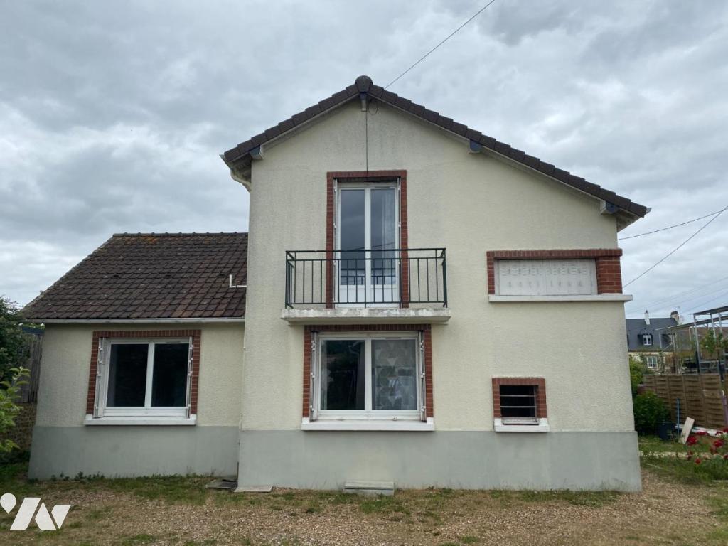Maison 4 pièces 93 m² · à L'Aigle · 92,7 m² · 130 000 €