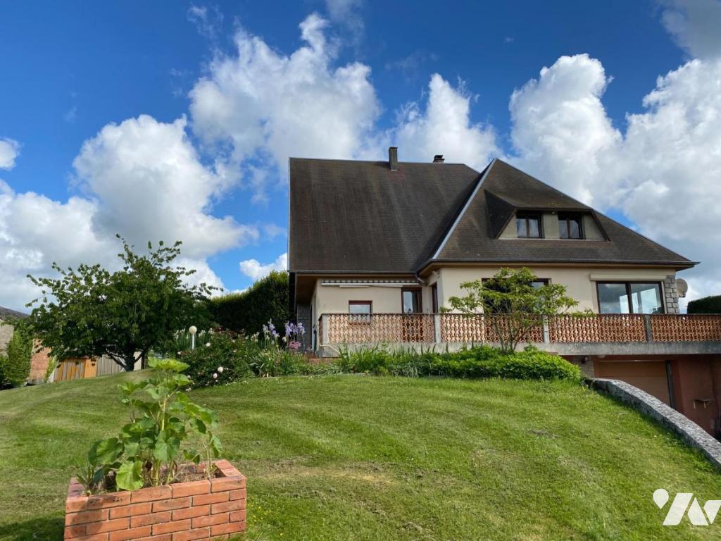Maison 8 pièces 170 m² · à Échauffour · 170 m² · 190 000 €