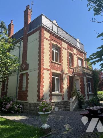 Maison 8 pièces 197 m² · à Aubigny-en-Artois · 197 m² · 430 000 €