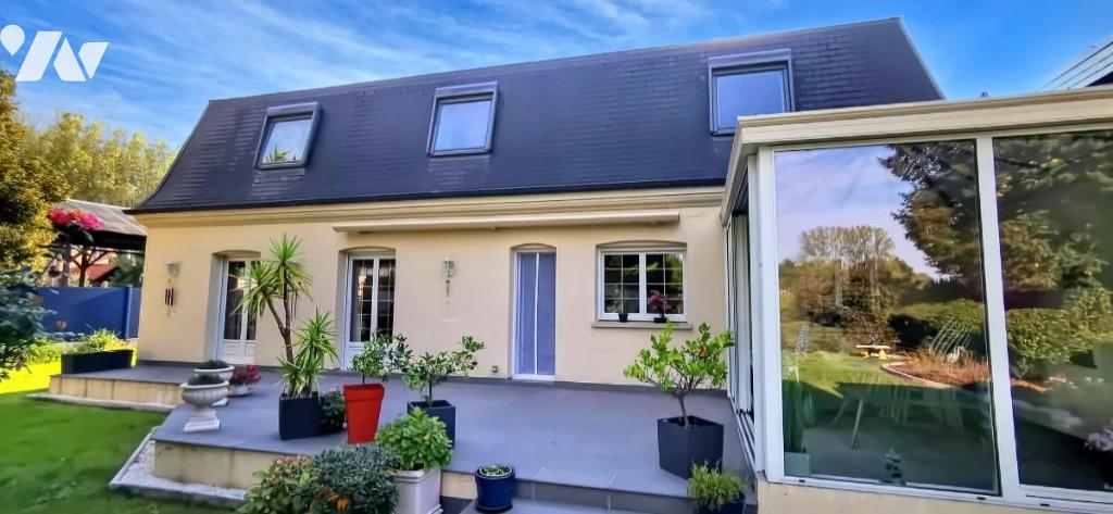Maison 8 pièces 256 m² · à Vitry-en-Artois · 256 m² · 524 000 €