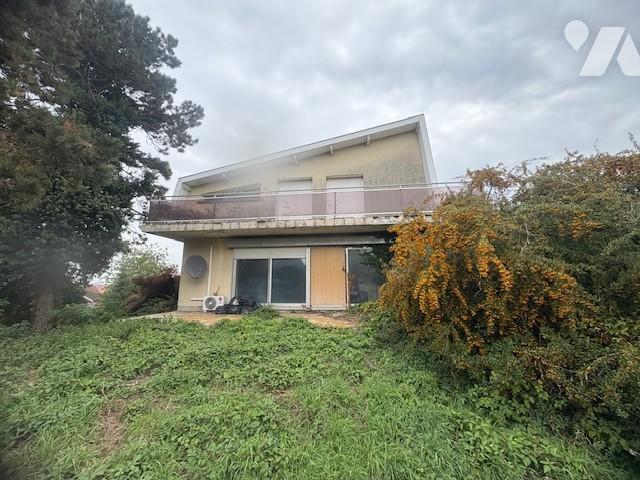 Maison 4 pièces 120 m² · à Vimy · 120 m² · 120 000 €