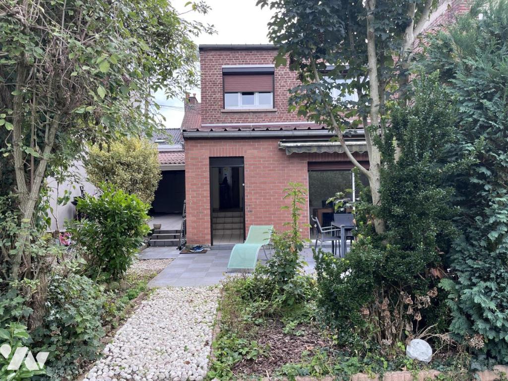 Maison 7 pièces 100 m² · à Hénin-Beaumont · 100 m² · 160 000 €
