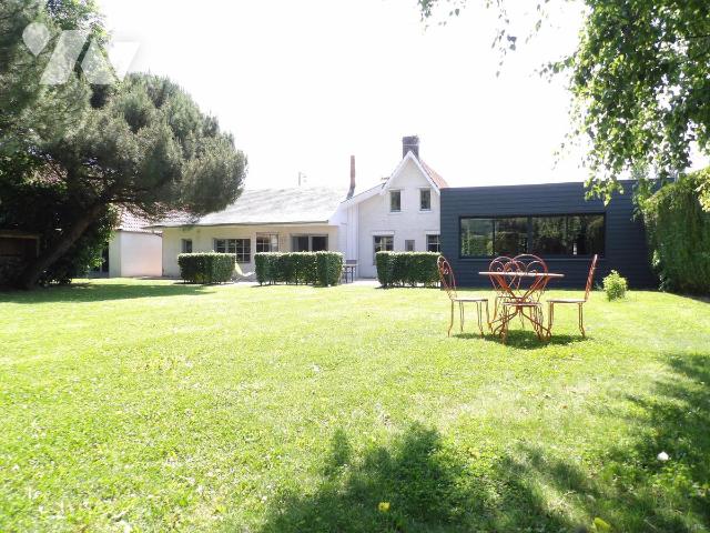 Maison 252 m² · à Rebreuve-Ranchicourt · 252 m² · 430 000 €