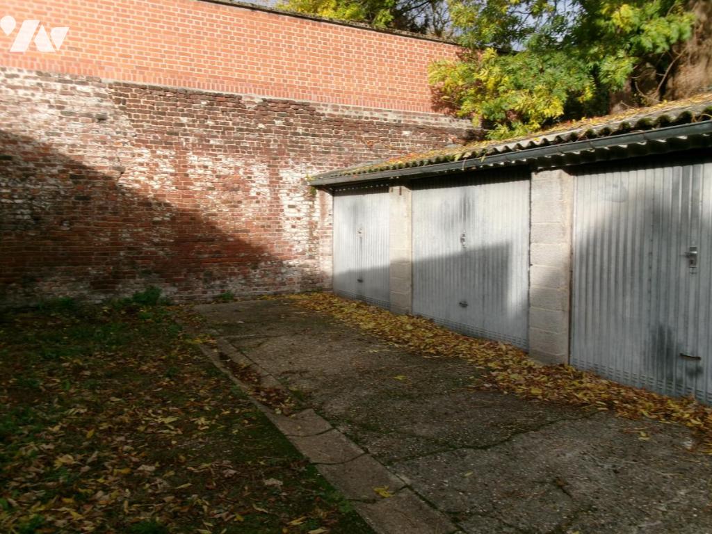 LOCATION garage-BETHUNE (62)