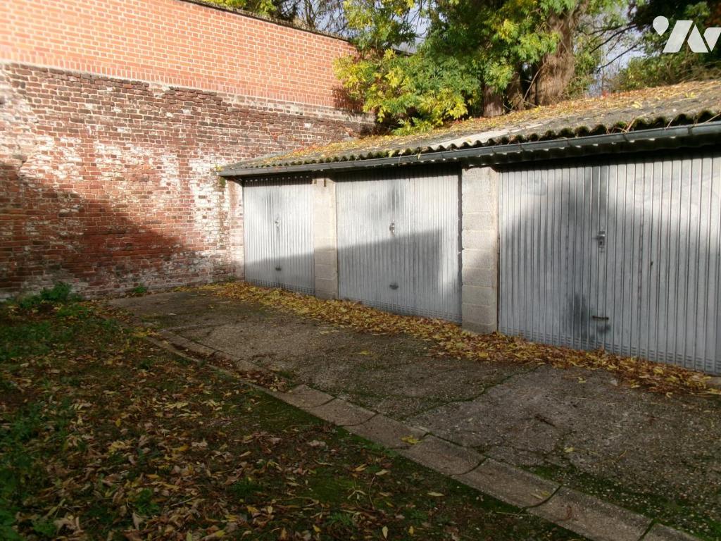 LOCATION garage-BETHUNE (62)