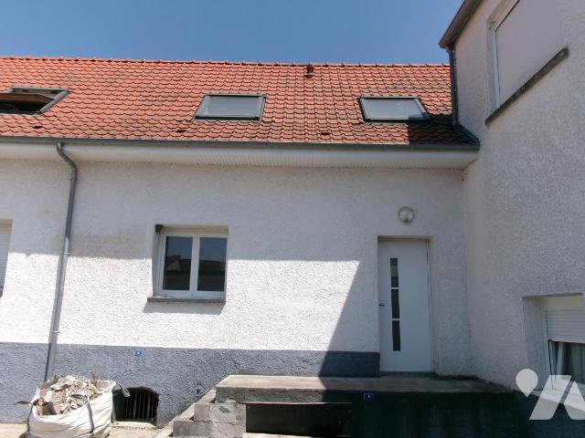 Appartement 3 pièces 84 m² · à Allouagne · 84 m² · 800 €