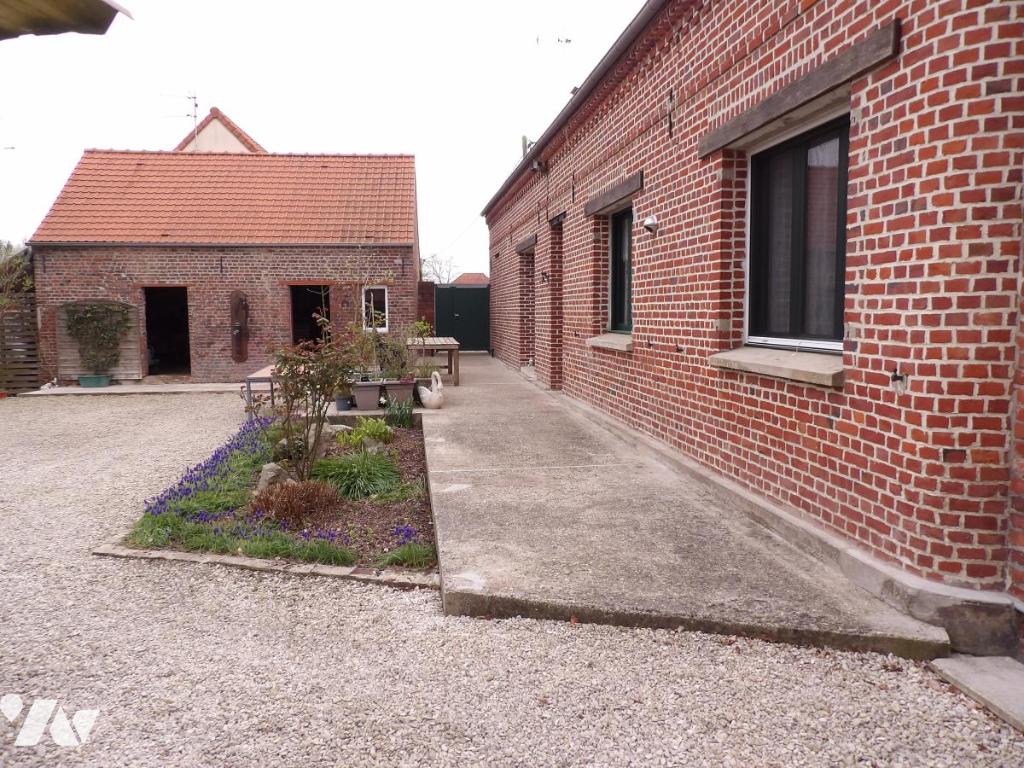 Maison 6 pièces 140 m² · à Ames · 140 m² · 216 000 €