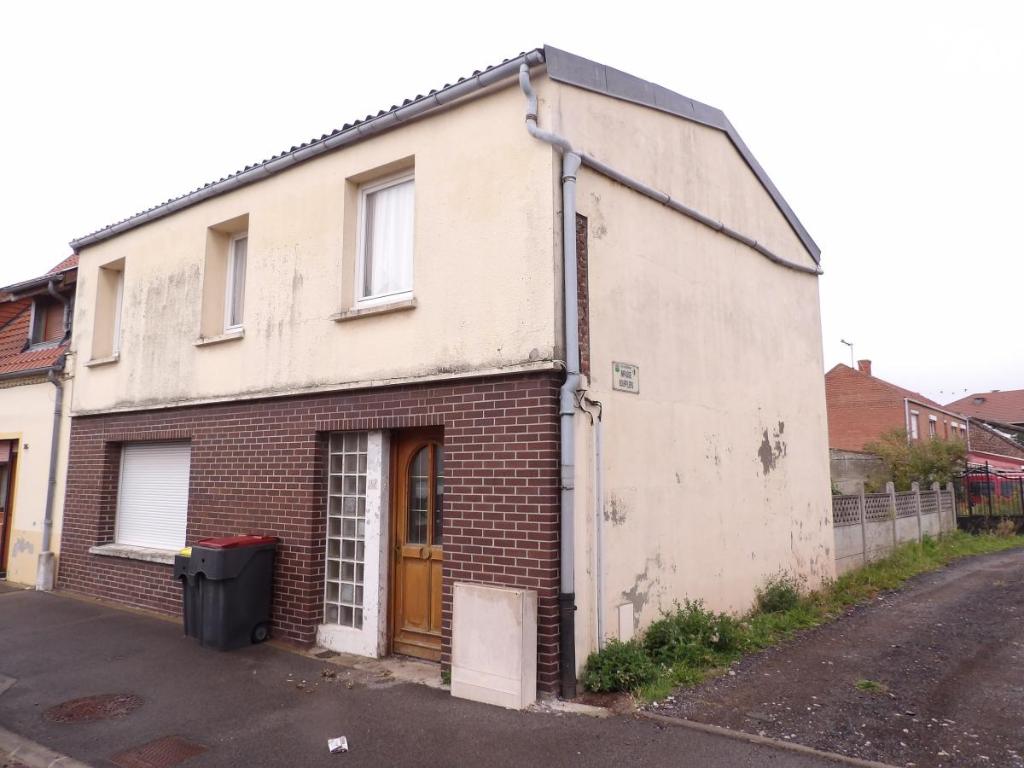 Maison 89 m² · à Mazingarbe · 88,5 m² · 80 000 €