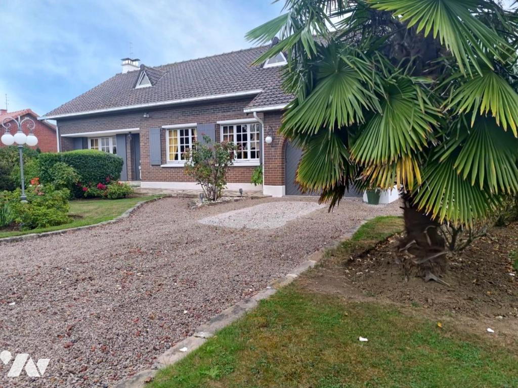 Maison 180 m² · à Lestrem · 180 m² · 381 000 €