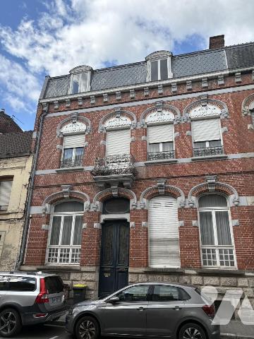 Maison 10 pièces 235 m² · à Hénin-Beaumont · 235 m² · 280 000 €