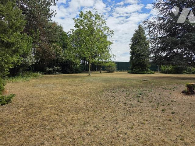 Terrain 800 m² · à Méricourt · 800 m² · 86 000 €