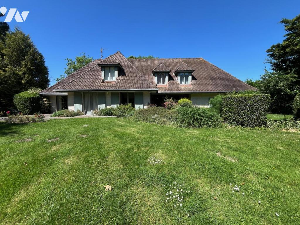 Maison 11 pièces 300 m² · à Saint-Floris · 300 m² · 410 000 €