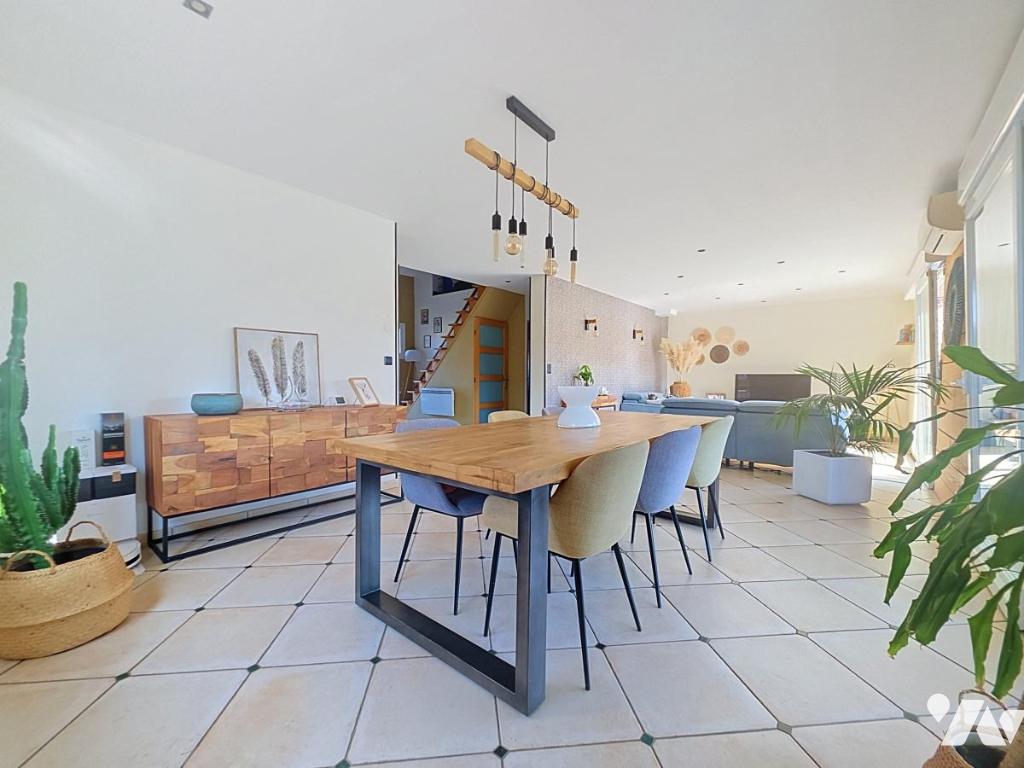 Maison 7 pièces 160 m² · à Lières · 160 m² · 330 000 €