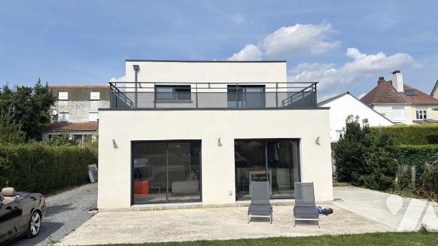 Maison 5 pièces 130 m² · à Saint-Léonard · 130 m² · 320 000 €