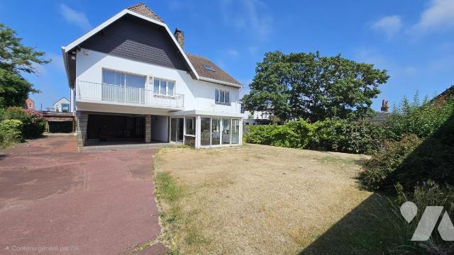 Maison 8 pièces 280 m² · à Calais · 280 m² · 330 000 €