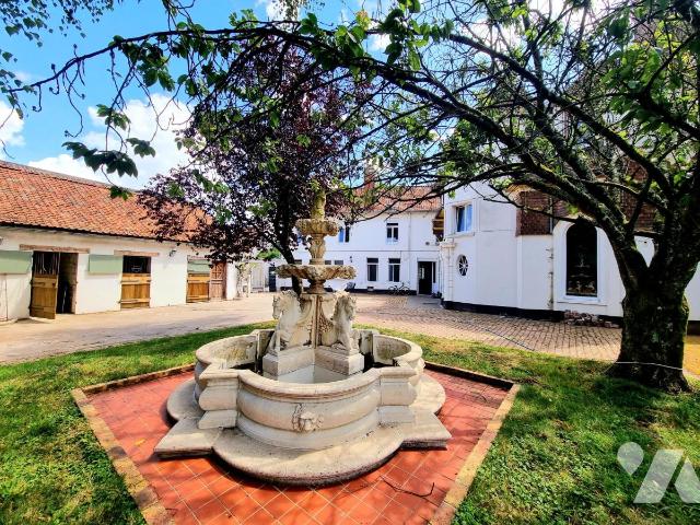Vente - Maison / villa - DESVRES - 433 m² - 12 pièces - 62081-240