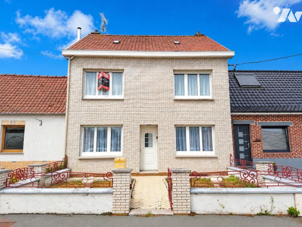 Maison 7 pièces 131 m² · à Isbergues · 130,7 m² · 145 000 €