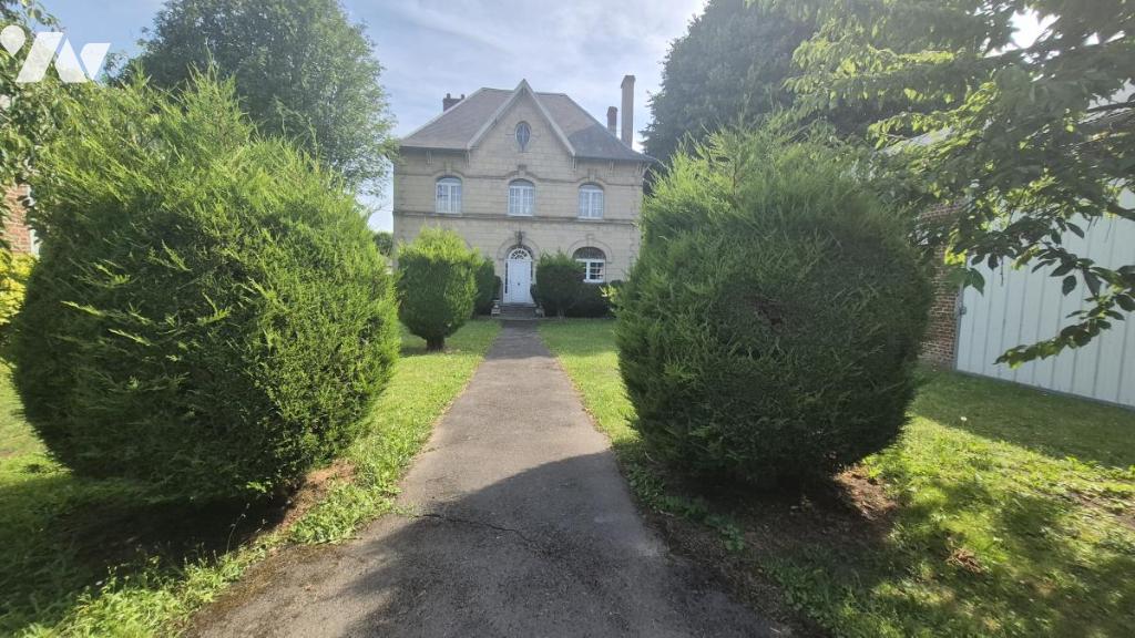 Maison 6 pièces 136 m² · à Neuville-Saint-Vaast · 136 m² · 400 000 €