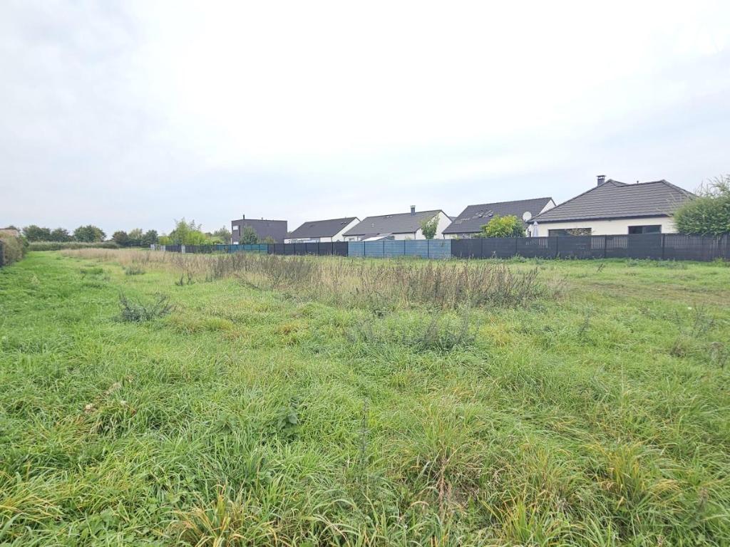 Terrain 2777 m² · à Brebières · 2 777 m² · 136 407 €