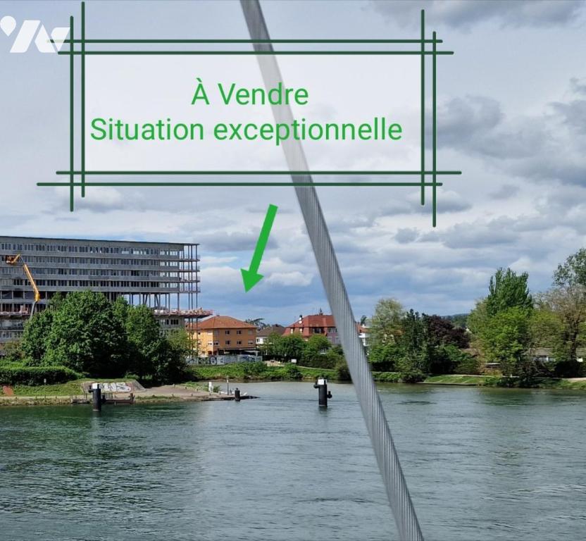 Immeuble 640 m² · à Huningue · 640 m² · 2 100 000 €