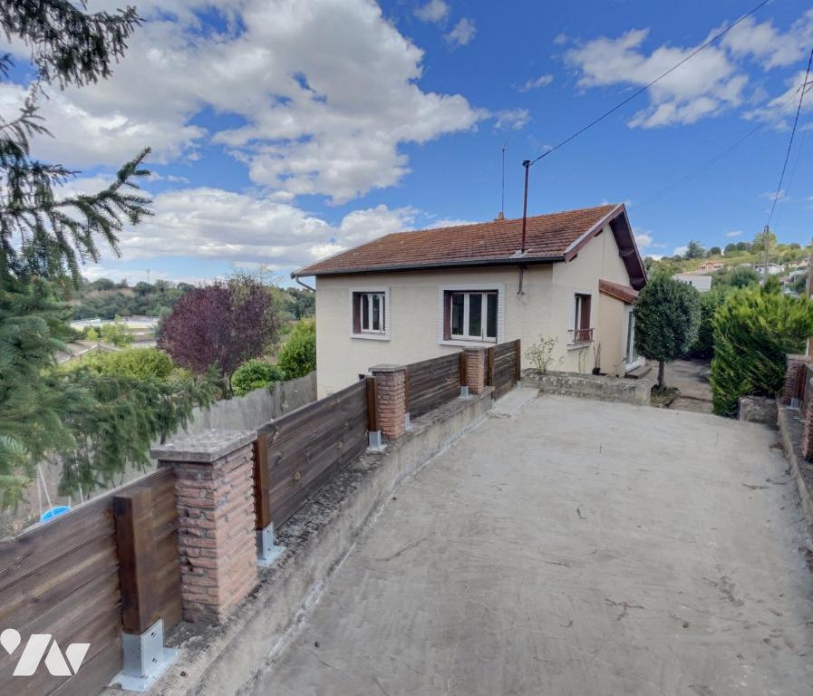 Maison 91m² — Montanay