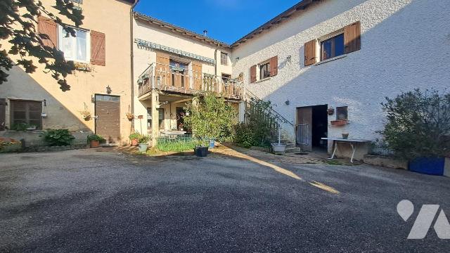 Maison 6 pièces 192 m² · à Denicé · 192 m² · 260 000 €