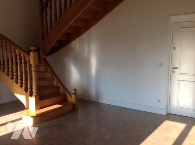 Appartement 4 pièces 116 m² · à Champagne-au-Mont-d'Or · 116 m² · 1 245 €/mois