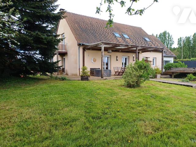 Vente - Maison / villa - YVRE L EVEQUE - 197 m² - 8 pièces - 72007-1099