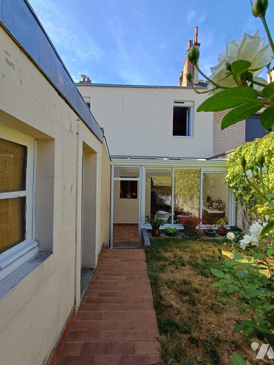Maison 8 pièces 174 m² · à Le Mans · 173,9 m² · 378 000 €