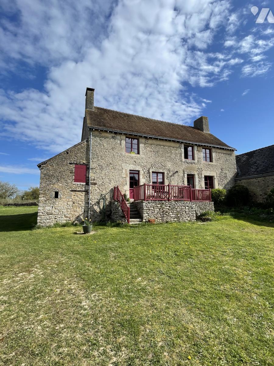 Maison 160m² — Bernay-Neuvy-en-Champagne