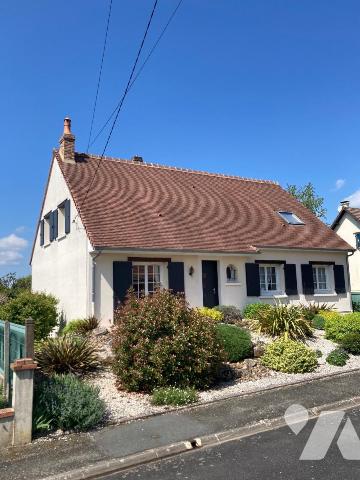 Maison 8 pièces 175 m² · à Laigné-en-Belin · 175 m² · 275 000 €