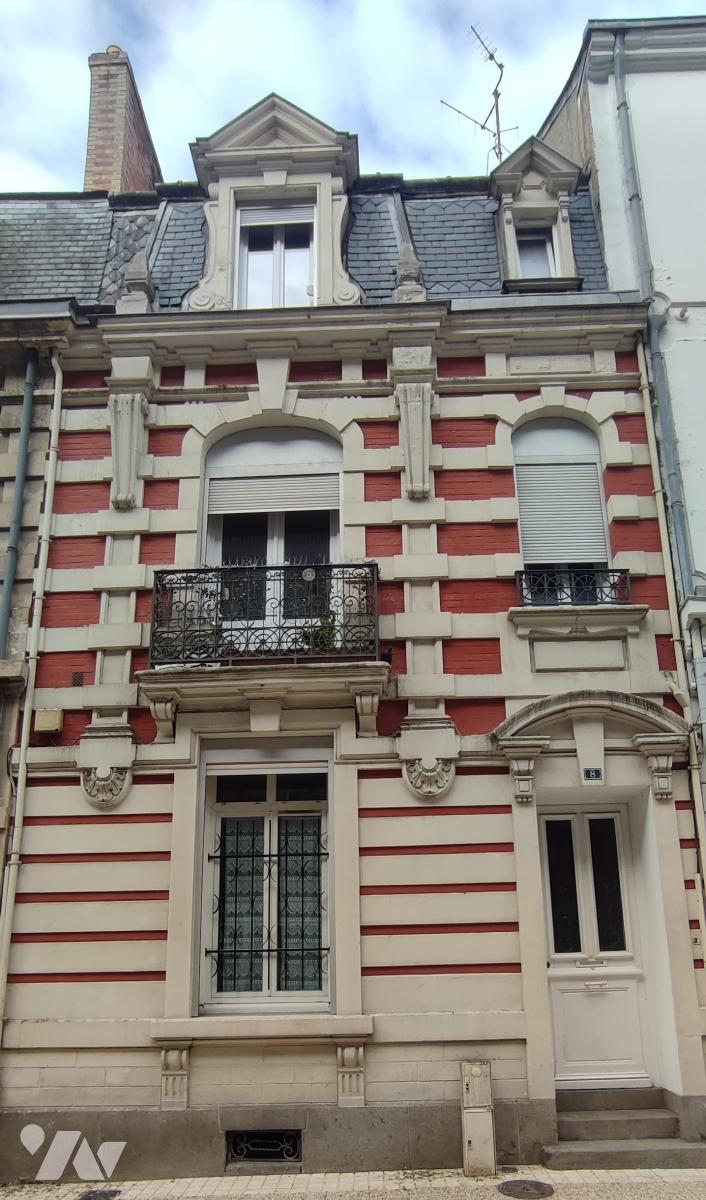 Immeuble 128 m² · à Le Mans · 128 m² · 220 000 €