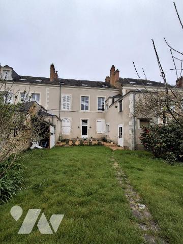 Maison 8 pièces 234 m² · à Flèche · 234 m² · 235 000 €