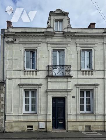 Maison 8 pièces 207 m² · à Sablé-sur-Sarthe · 207 m² · 280 000 €